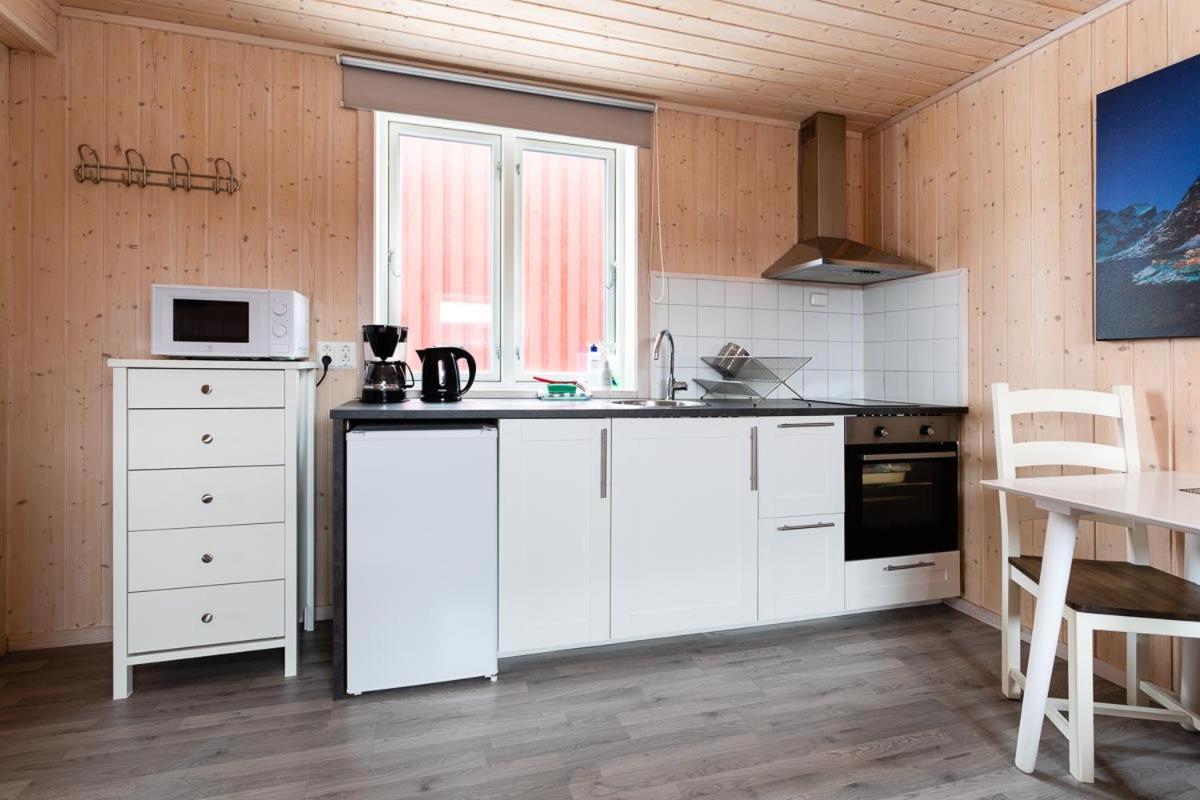 Resort Eliassen Rorbuer 2*