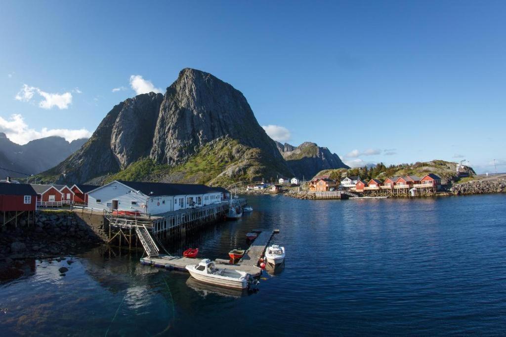 Eliassen Rorbuer Reine