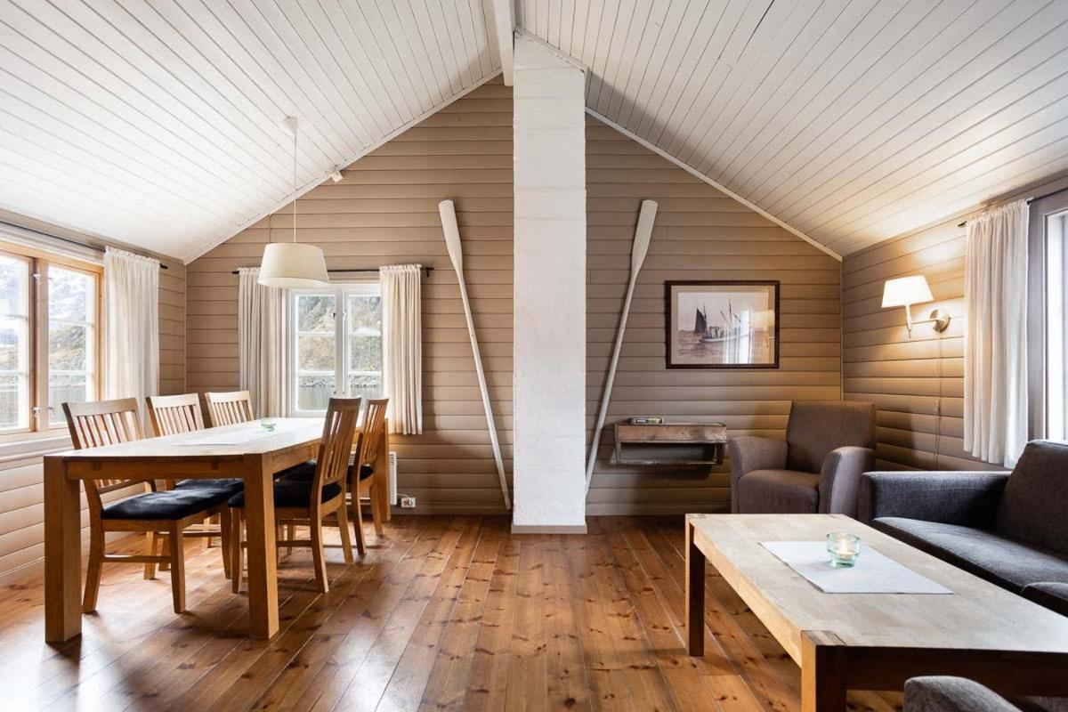 Feriested Eliassen Rorbuer Reine